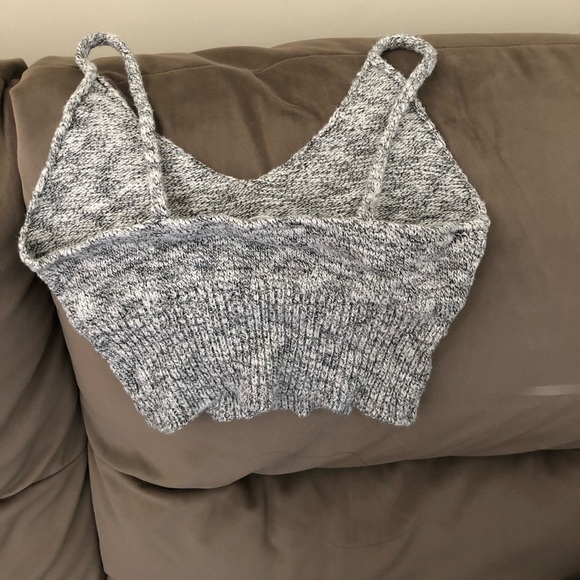 Crop top - Picture 3 of 3